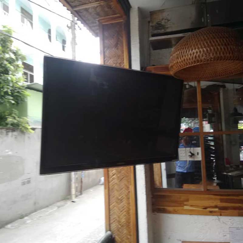Lắp thực tế giá treo tivi xoay P4-G cho tivi 55 inch