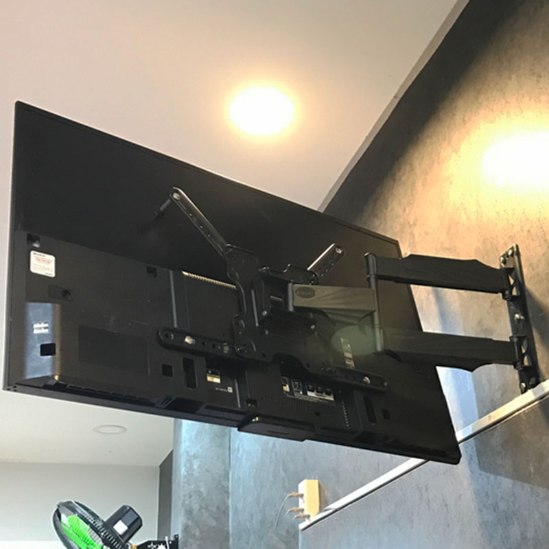 Lắp thực tế giá treo tivi xoay P4-G cho tivi 43 inch quán cà phê TPHCM