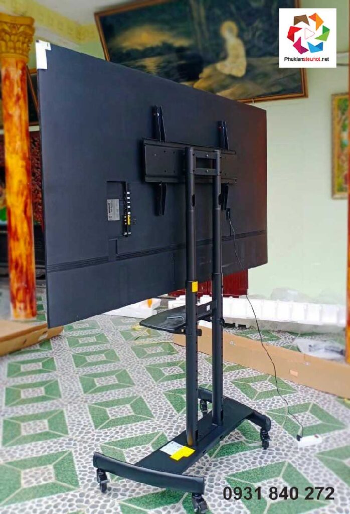 Giá treo tivi di động NB AVA1500 sân vườn